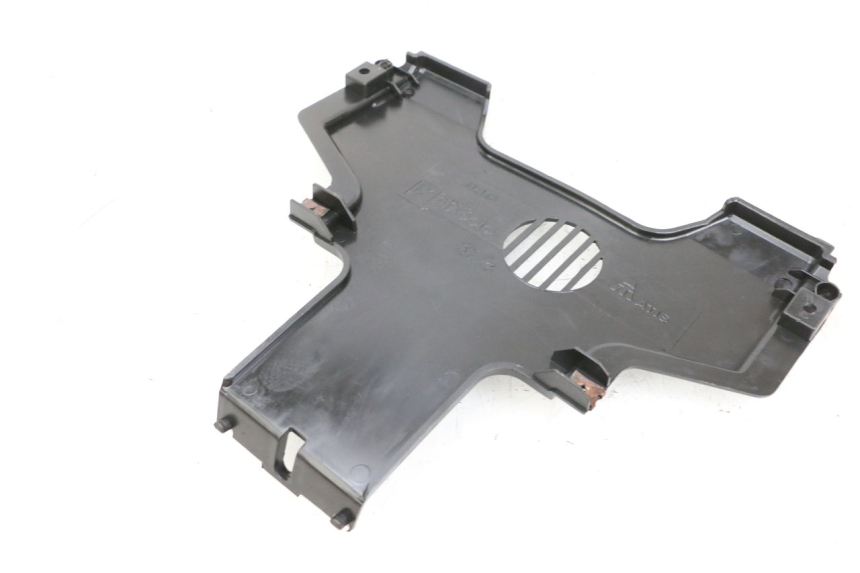 photo de POŁĄCZENIE PODNÓŻKA PIAGGIO MP3 HPE 350 (2018 - 2020) - Zoom stanu zużycia