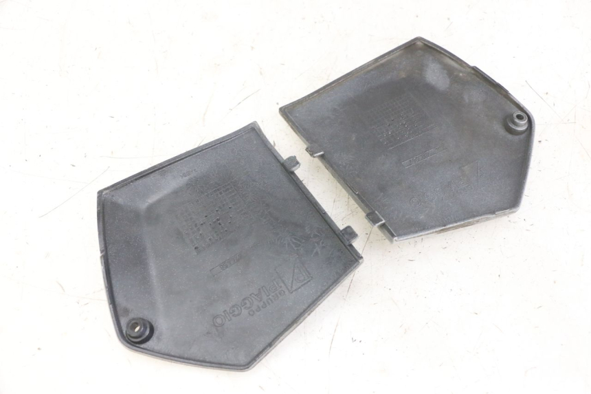 photo de Złącze podnóżka PIAGGIO MP3 LT 300 (2010 - 2016) - Inny kąt widzenia