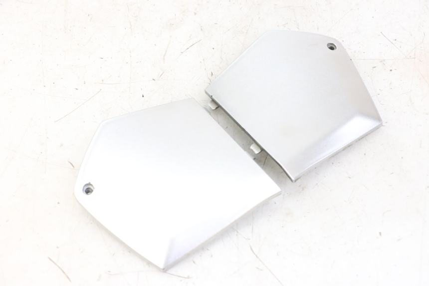 photo de Złącze podnóżka PIAGGIO MP3 LT 300 (2010 - 2016) - Punkty mocowania