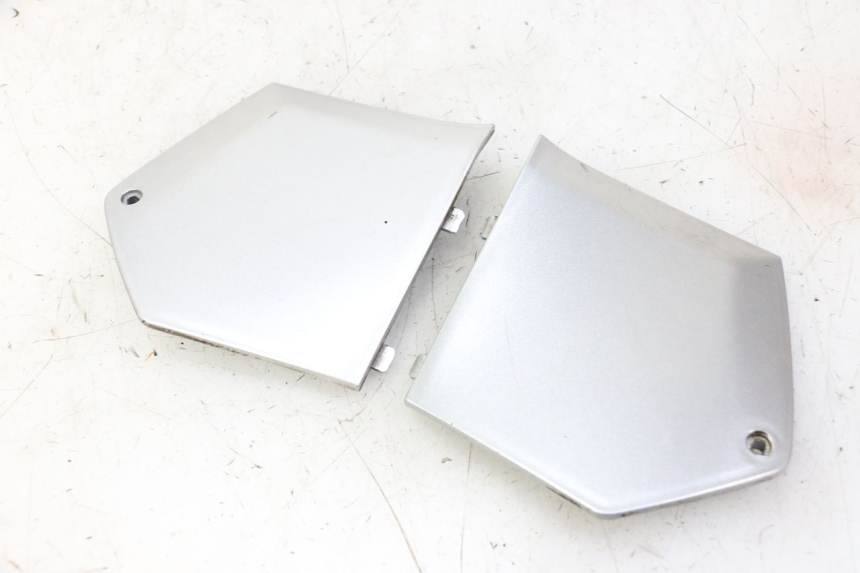 photo de POŁĄCZENIE PODNÓŻKA PIAGGIO MP3 LT 300 (2010 - 2016) - Widok główny