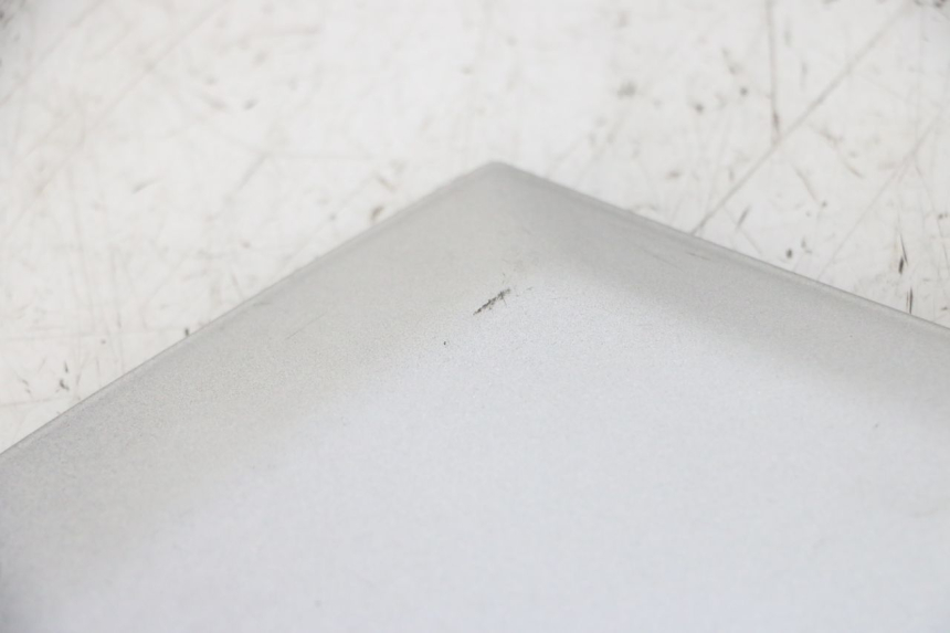 photo de POŁĄCZENIE PODNÓŻKA PIAGGIO MP3 LT 300 (2010 - 2016) - Stan powierzchni