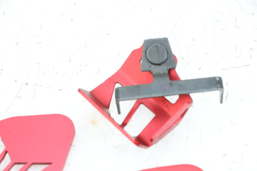 photo de POŁĄCZENIE PODNÓŻKA YAMAHA MT-07 MT07 ABS 700 (2018 - 2020) - Zbliżenie techniczne