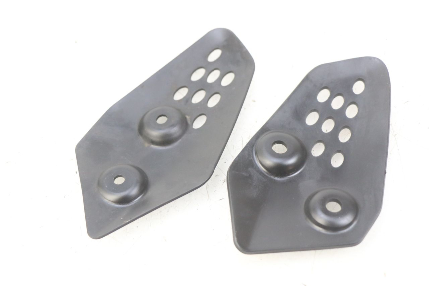 photo de Złącze podnóżka YAMAHA MT-07 MT07 700 (2018 - 2020) - Szczegół części