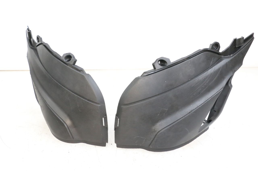 photo de POŁĄCZENIE PODNÓŻKA PIAGGIO NEW TYPHOON 50 (2018 - 2021) - Widok główny