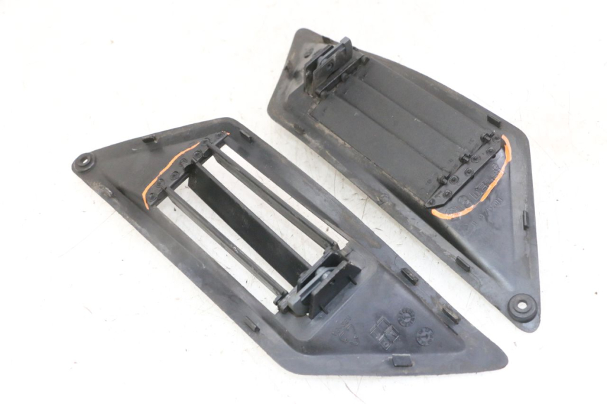 photo de POŁĄCZENIE PODNÓŻKA GILERA NEXUS 125 (2009 - 2013) - Stan powierzchni