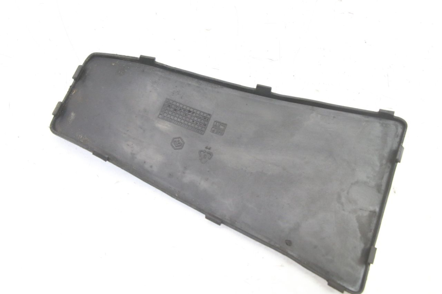 photo de POŁĄCZENIE PODNÓŻKA PIAGGIO VESPA S 2T 50 (2007 - 2014) - Widok ogólny