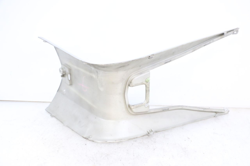 photo de POŁĄCZENIE PODNÓŻKA PEUGEOT SATELIS 250 (2006 - 2012) - Zbliżenie techniczne