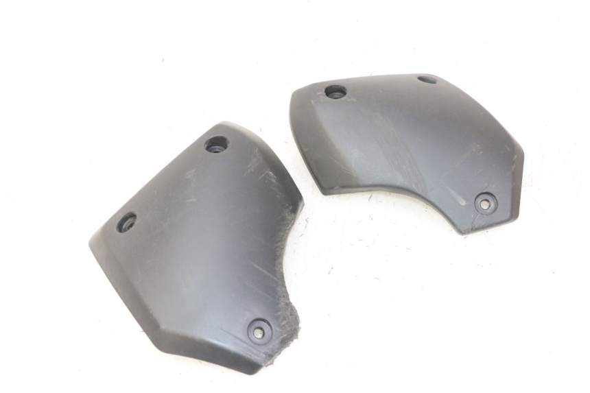 photo de POŁĄCZENIE PODNÓŻKA PEUGEOT STREETZONE I NAKED 2T 50 (2018 - 2020) - Zbliżenie techniczne