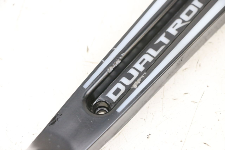 photo de Złącze podnóżka DUALTRON VICTOR LIMITED 1 - Zbliżenie techniczne