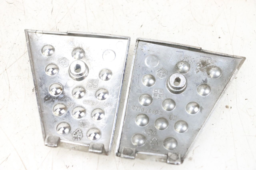 photo de POŁĄCZENIE PODNÓŻKA PIAGGIO X8 125 (2004 - 2007) - Inny kąt widzenia