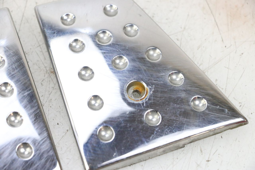 photo de POŁĄCZENIE PODNÓŻKA PIAGGIO X8 125 (2004 - 2007) - Zbliżenie techniczne