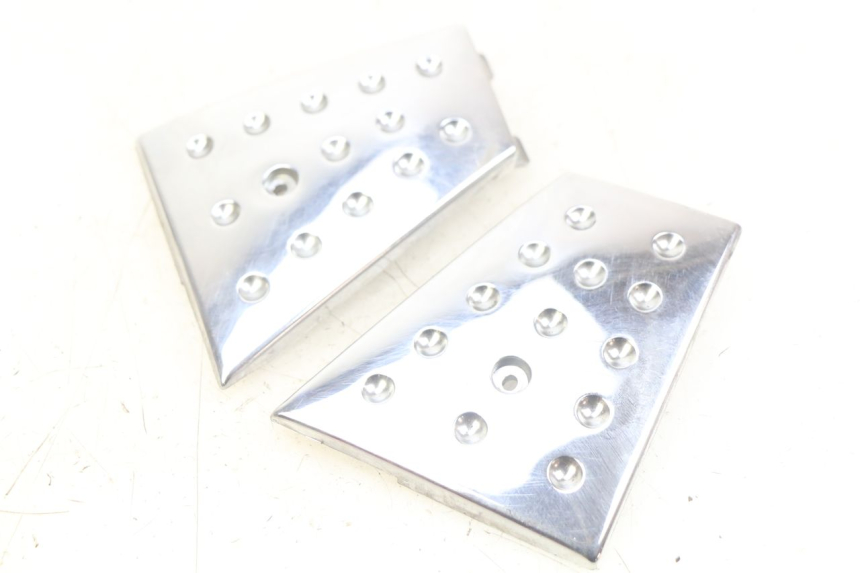 photo de Złącze podnóżka PIAGGIO XEVO - X EVO 125 (2007 - 2017) - Widok główny