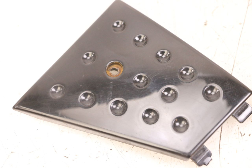 photo de Złącze podnóżka PIAGGIO XEVO - X EVO 125 (2007 - 2017) - Inny kąt widzenia