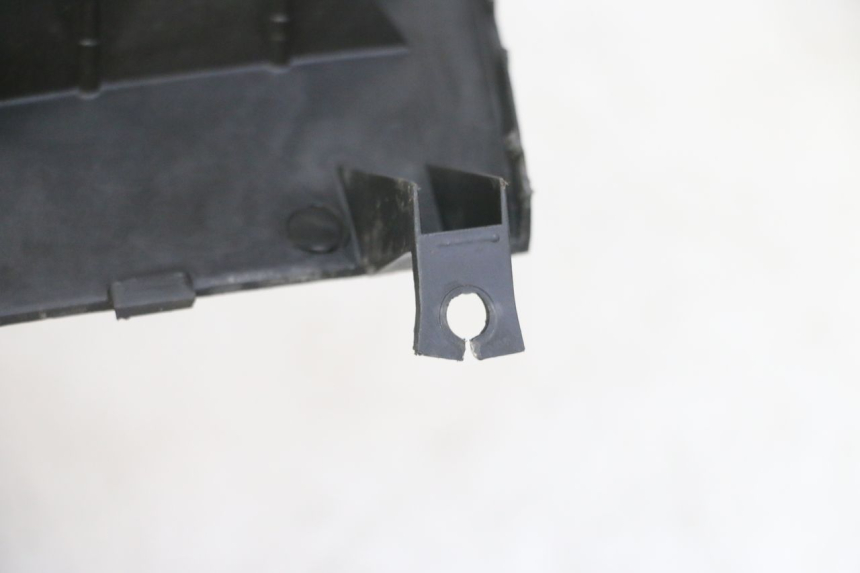 photo de POŁĄCZENIE PODNÓŻKA YAMAHA YP MAJESTY 125 (2007 - 2010) - Zbliżenie techniczne