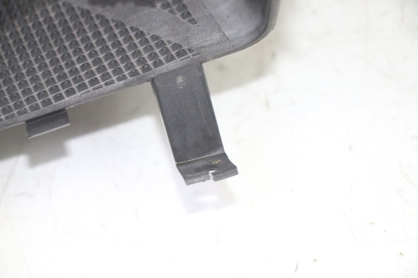 photo de POŁĄCZENIE PODNÓŻKA YAMAHA YP MAJESTY 125 (2002 - 2006) - Punkty mocowania