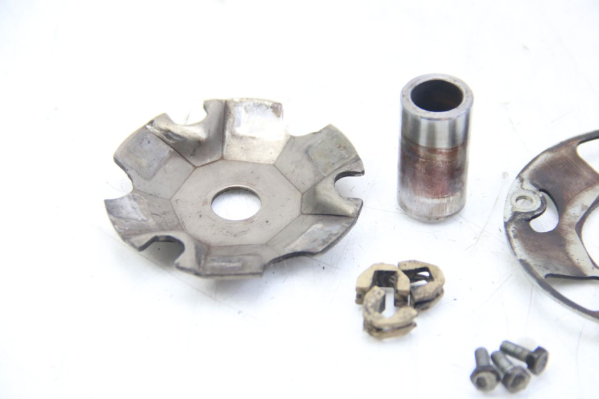 photo de JOUE MOBILE PEUGEOT V-CLIC VCLIC 50 (2007 - 2013) - Zoom stanu zużycia