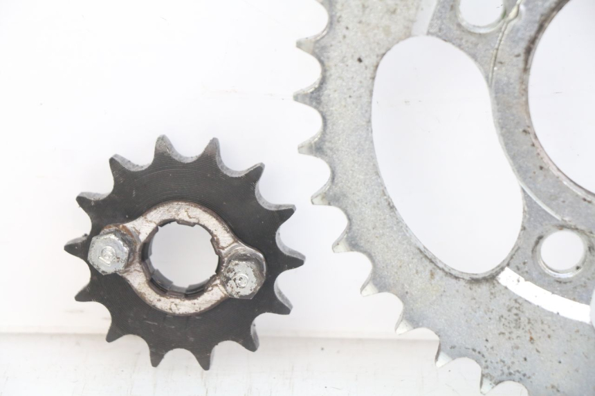 photo de ZESTAW ŁAŃCUCHA HONDA CM 125 (1983 - 2003) - Stan powierzchni