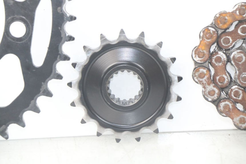 photo de ZESTAW ŁAŃCUCHA BMW F GS K81 850 (2018 - 2023) - Stan powierzchni