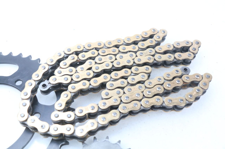 photo de ZESTAW ŁAŃCUCHA SUZUKI GSX-R GSXR 750 (2011 - 2016) - Zoom stanu zużycia