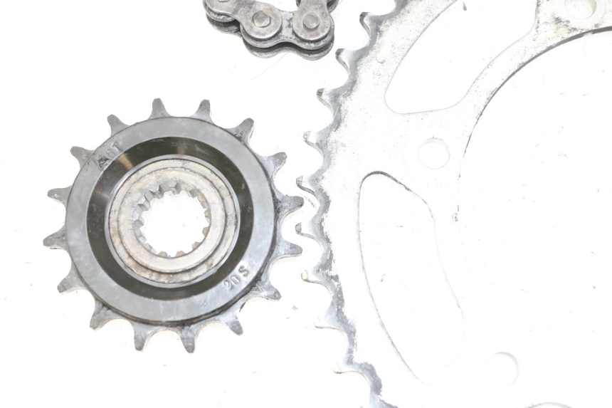 photo de ZESTAW ŁAŃCUCHA YAMAHA XJ6 ABS 600 (2008 - 2016) - Zoom stanu zużycia