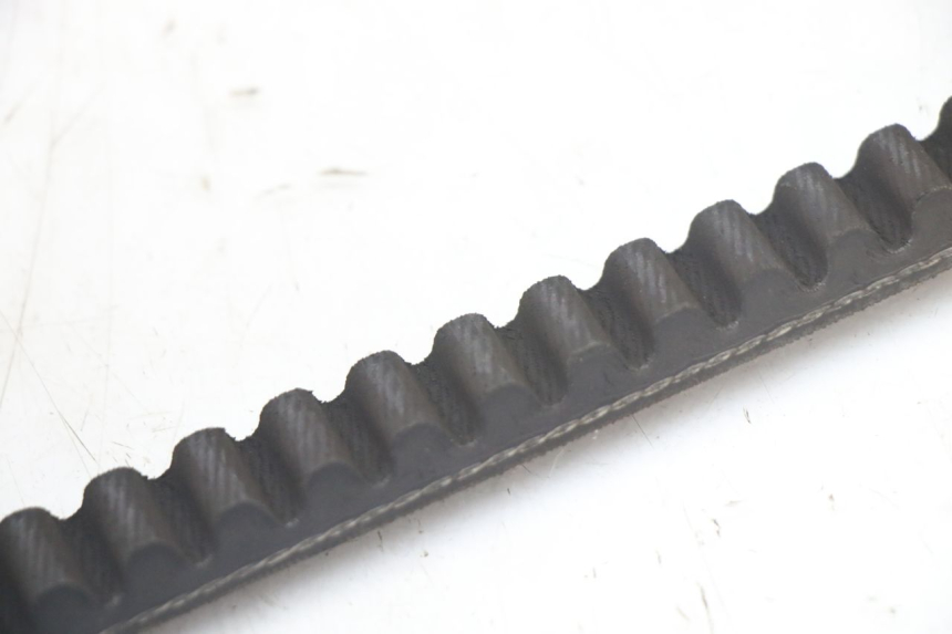 photo de ZESTAW SPRZĘGŁA I WARIATORA KYMCO AGILITY 4T 50 (2018 - 2022) - Widok z bliska