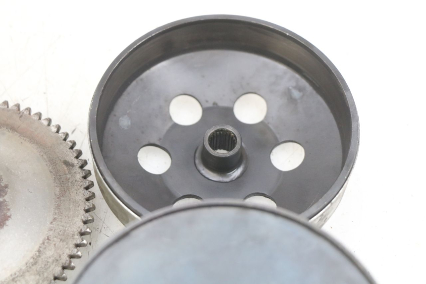 photo de ZESTAW SPRZĘGŁA I WARIATORA UNIVERSAL BIKE RETRO 50 (2019 - 2023) - Widok ogólny