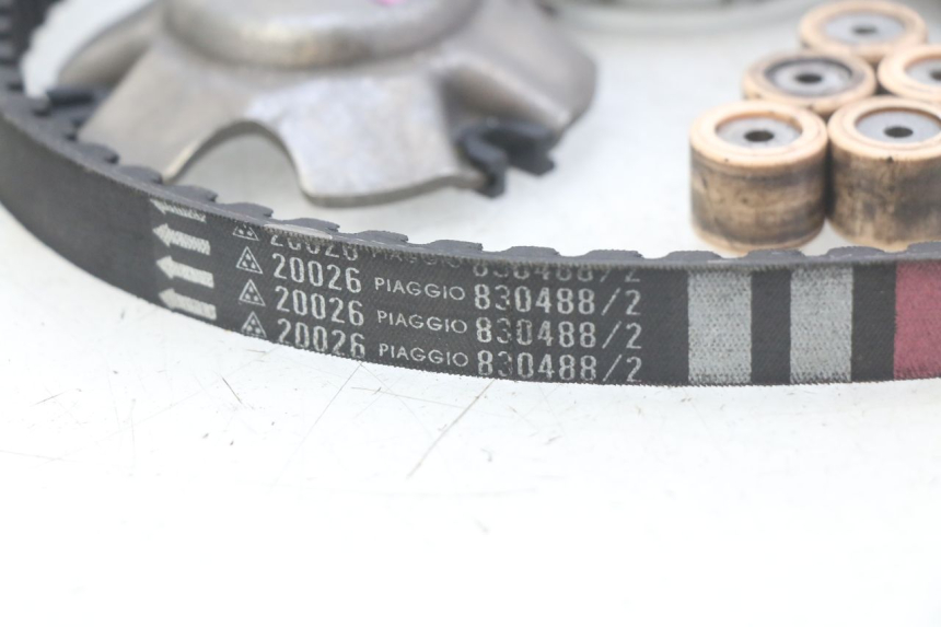 photo de ZESTAW SPRZĘGŁA I WARIATORA PIAGGIO VESPA LX 2T 50 (2005 - 2013) - Punkty mocowania