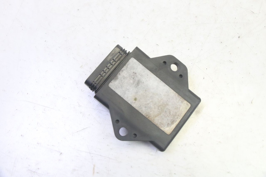 photo de ZESTAW ZAMKA, KLUCZYKA, CDI, STACYJKI NEIMAN YAMAHA FZ6 N FAZER 600 (2004 - 2006) - Widok z bliska