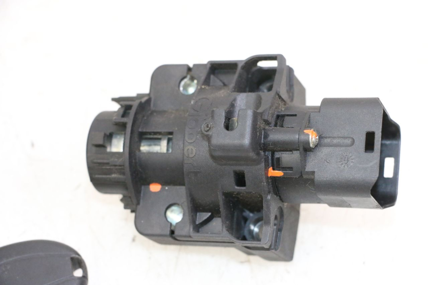 photo de ZESTAW ZAMKA, KLUCZYKA, CDI, STACYJKI NEIMAN PIAGGIO MP3 500 (2014 - 2017) - Widok produktu