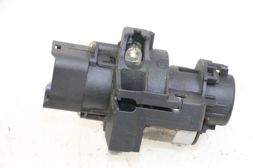 photo de ZESTAW ZAMKA, KLUCZYKA, CDI, STACYJKI NEIMAN PIAGGIO MP3 500 (2014 - 2017) - Oznaczenia i referencje