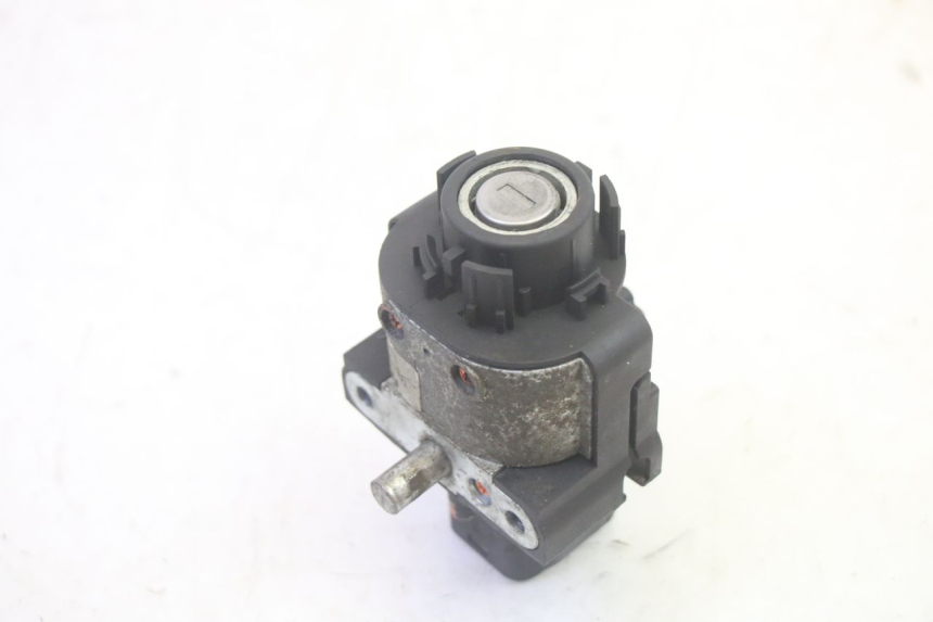 photo de ZESTAW ZAMKA, KLUCZYKA, CDI, STACYJKI NEIMAN PIAGGIO MP3 RL 250 (2006 - 2010) - Widok produktu