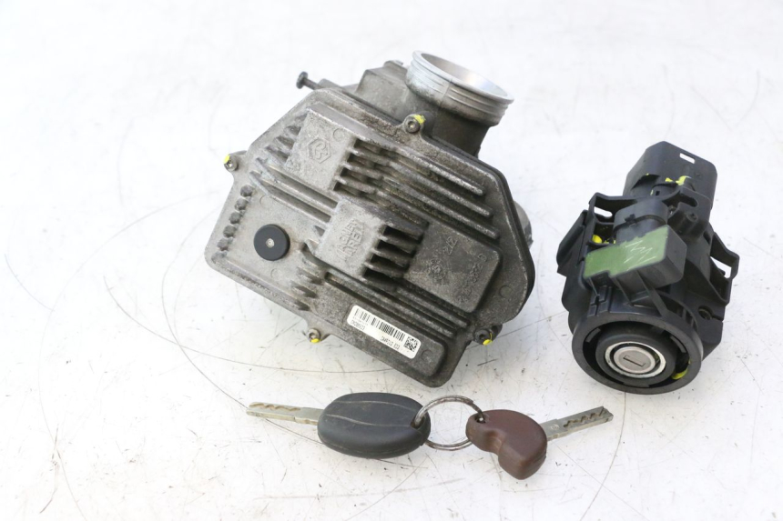 photo de ZESTAW ZAMKA, KLUCZA, CDI, STACYJKI NEIMAN PIAGGIO MP3 500 (2016 - 2018) - Część sprawdzona