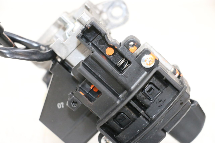 photo de ZESTAW ZAMKA, KLUCZYKA, CDI, STACYJKI NEIMAN YAMAHA NEO'S CORE 1 (2022 - 2026) - Widok ogólny