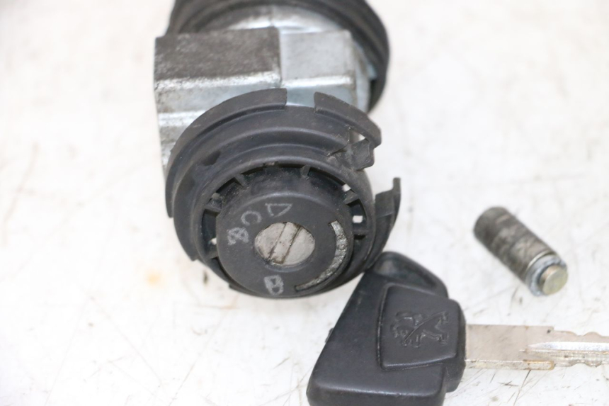 photo de ZESTAW ZAMKA, KLUCZYKA, CDI, STACYJKI NEIMAN PEUGEOT SATELIS 125 (2013 - 2018) - Szczegół części