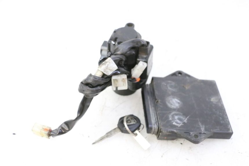 photo de ZESTAW ZAMKA, KLUCZYKA, CDI, STACYJKI NEIMAN YAMAHA TDM ABS 900 (2002 - 2014) - Punkty mocowania