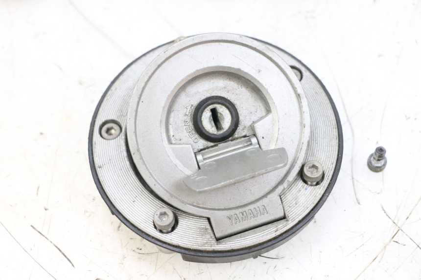 photo de ZESTAW ZAMKA, KLUCZYKA, CDI, STACYJKI NEIMAN YAMAHA TDM ABS 900 (2002 - 2014) - Widok z bliska