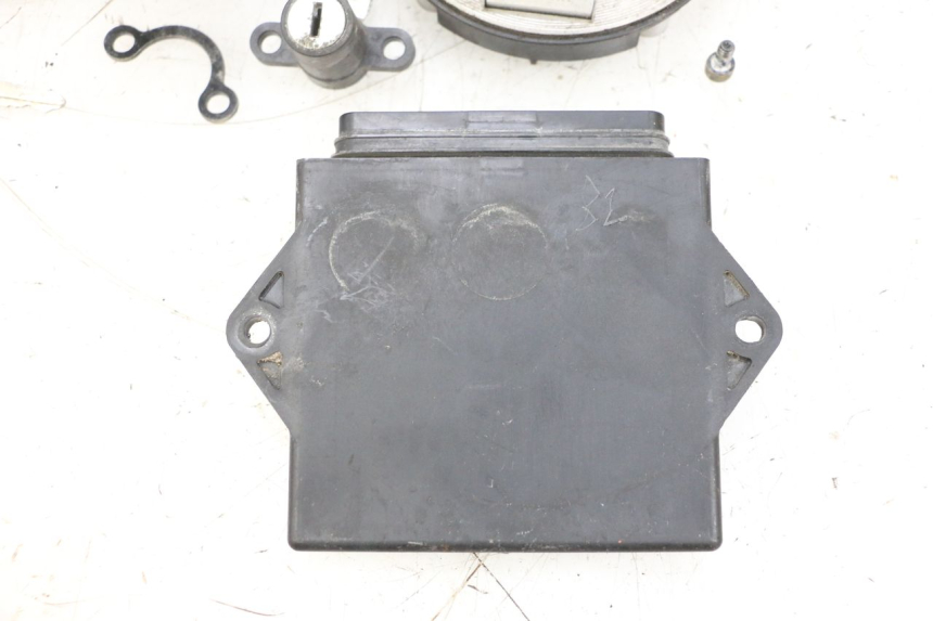 photo de ZESTAW ZAMKA, KLUCZYKA, CDI, STACYJKI NEIMAN YAMAHA TDM ABS 900 (2002 - 2014) - Kontrola wizualna