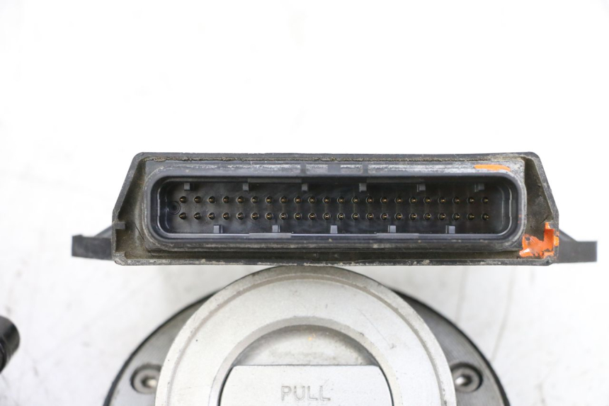 photo de ZESTAW ZAMKA, KLUCZYKA, CDI, STACYJKI NEIMAN YAMAHA TDM ABS 900 (2002 - 2014) - Struktura - zbliżenie