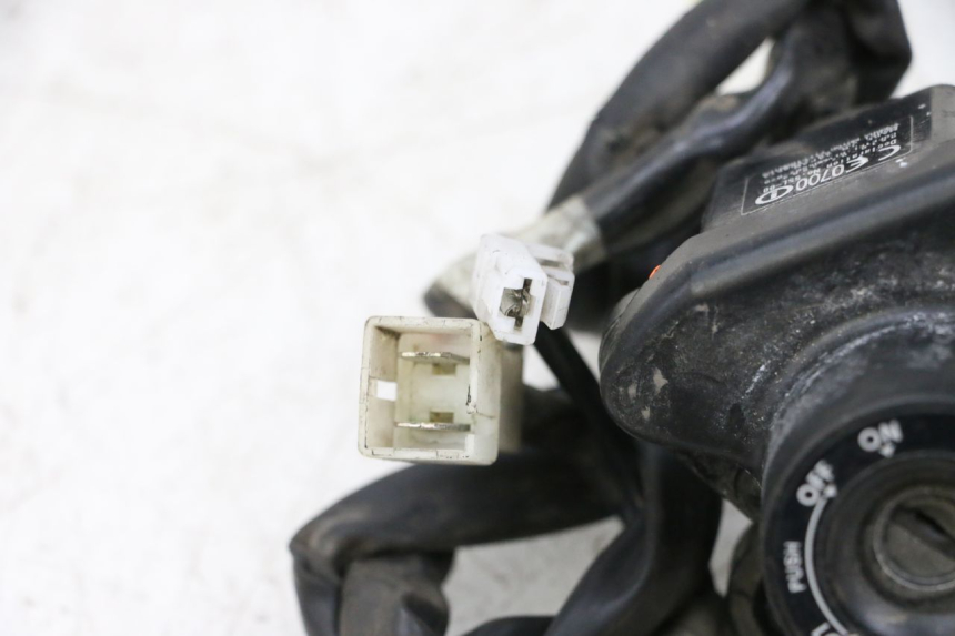 photo de ZESTAW ZAMKA, KLUCZYKA, CDI, STACYJKI NEIMAN YAMAHA TDM ABS 900 (2002 - 2014) - Stan powierzchni