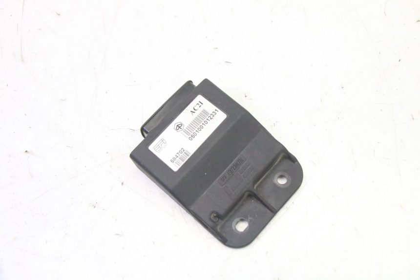 photo de ZESTAW ZAMKA, KLUCZYKA, CDI, STACYJKI NEIMAN PIAGGIO X9 EVOLUTION 125 (2003 - 2007) - Zoom stanu zużycia