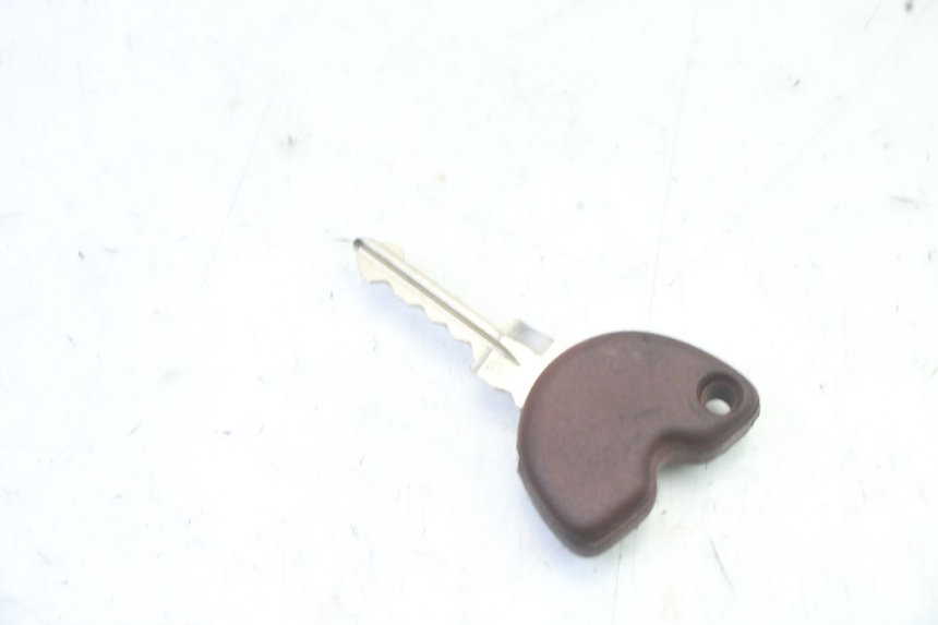 photo de ZESTAW ZAMKA, KLUCZYKA, CDI, STACYJKI NEIMAN PIAGGIO X9 EVOLUTION 125 (2003 - 2007) - Inny kąt widzenia