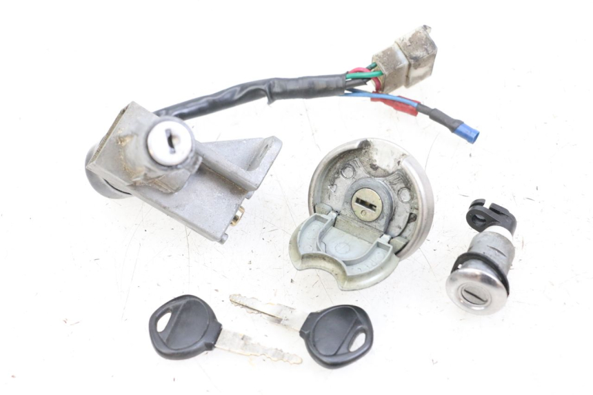 photo de ZESTAW ZAMKA I KLUCZYKA NEIMAN KYMCO AGILITY RS 4T 50 (2009 - 2013) - Widok główny