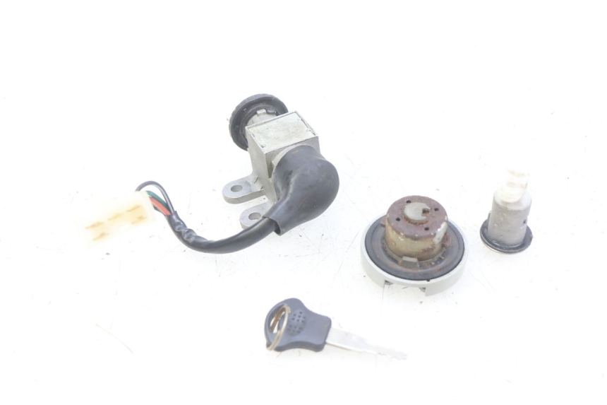 photo de ZESTAW ZAMKA I KLUCZYKA NEIMAN BAOTIAN BT 49 QT-9 50 (2006 - 2010) - Widok ogólny