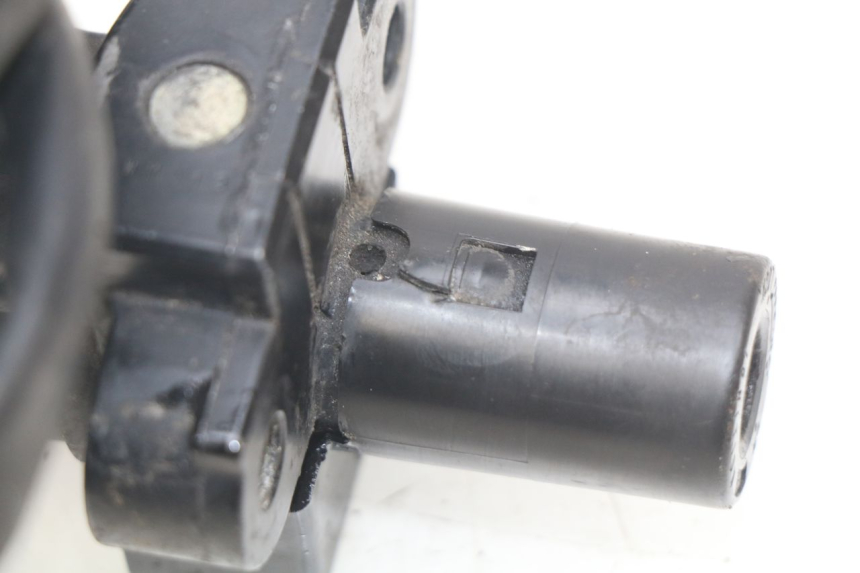 photo de ZESTAW ZAMKA I KLUCZYKA NEIMAN HONDA CBR RR FIREBLADE 900 (1992 - 1994) - Szczegół części