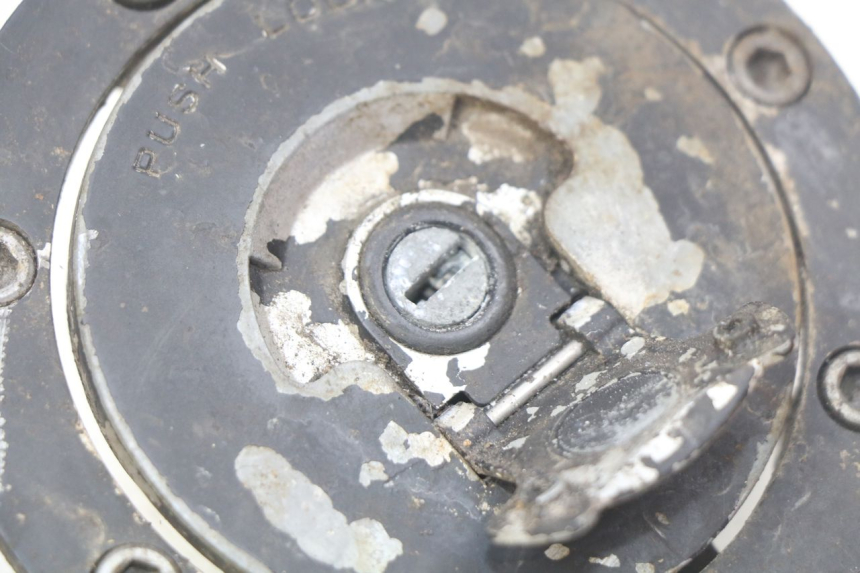 photo de ZESTAW ZAMKA I KLUCZYKA NEIMAN HONDA CBR RR FIREBLADE 900 (1992 - 1994) - Widok produktu