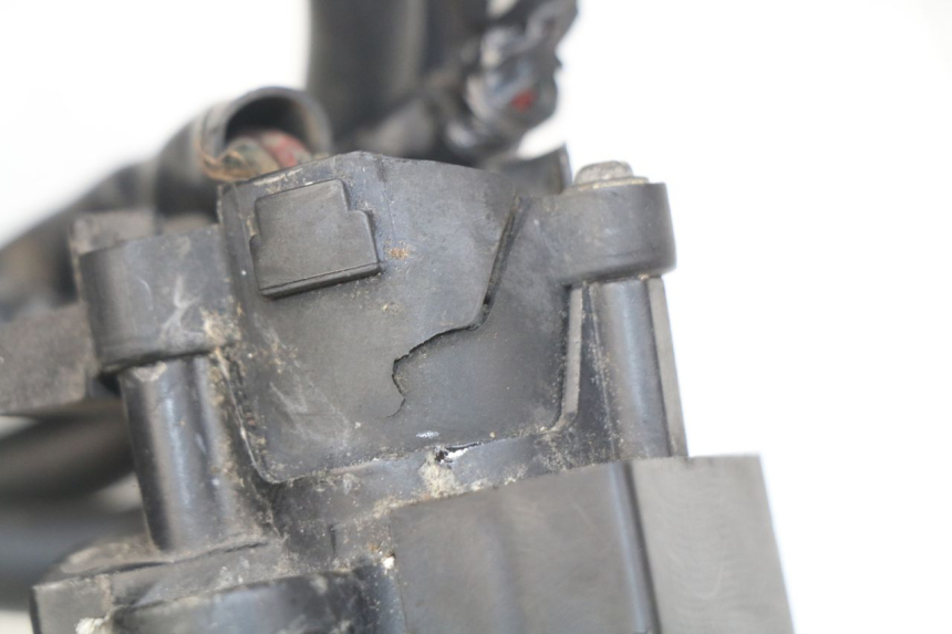 photo de ZESTAW ZAMKA I KLUCZYKA NEIMAN HONDA CBR RR FIREBLADE 900 (1992 - 1994) - Zoom stanu zużycia