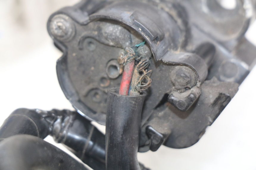 photo de ZESTAW ZAMKA I KLUCZYKA NEIMAN HONDA CBR RR FIREBLADE 900 (1992 - 1994) - Inny kąt widzenia