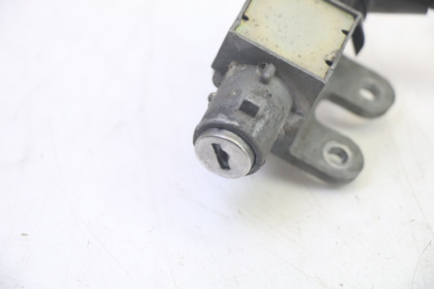 photo de ZESTAW ZAMKA I KLUCZYKA NEIMAN LONGJIA DIGITA 4T 50 (2019 - 2022) - Zoom stanu zużycia