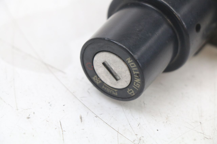 photo de ZESTAW ZAMKA I KLUCZYKA NEIMAN EBROH BRAVO GLE 1 (2020 - 2024) - Inny kąt widzenia