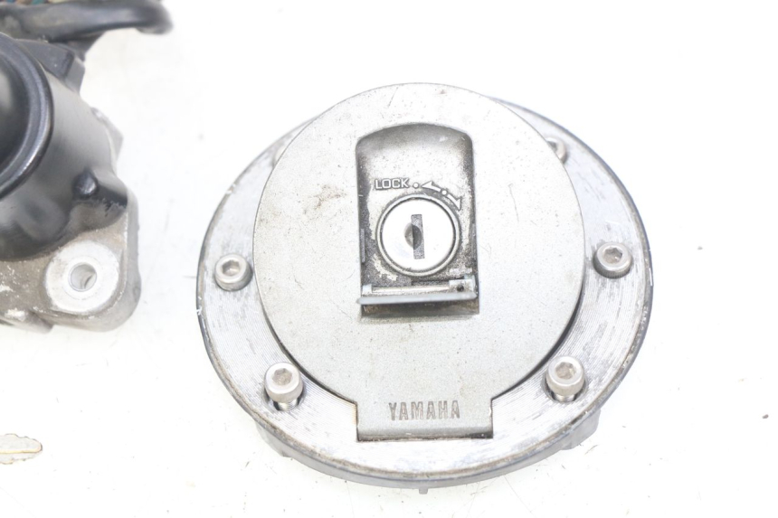 photo de ZESTAW ZAMKA I KLUCZYKA NEIMAN YAMAHA FJ 3CX 1200 (1986 - 1996) - Widok produktu